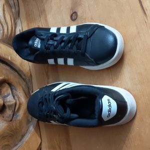 Adidas black white stripe sneakers mens size 10